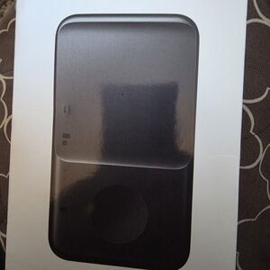 Authentic Samsung Sleek Black Wireless Duo Charger New In Box